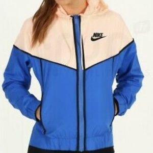 NIKE WINDBREAKER JACKET SIZE XS